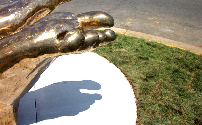 Dan Sternof Beyer - FEET - Bronze, 2010 